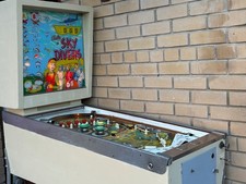 vintage pinball machine 1964